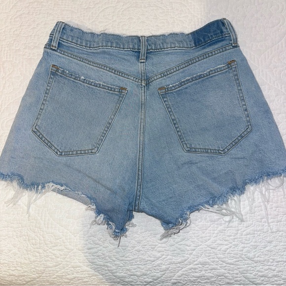 Abercrombie & Fitch Curve Love High Rise Mom Shorts - Picture 3 of 3